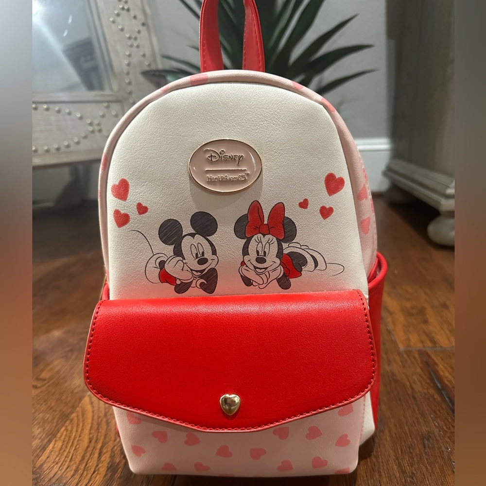 Mickey & Minnie Hearts backpack